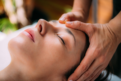 Indian head massage for pain and migraine relief